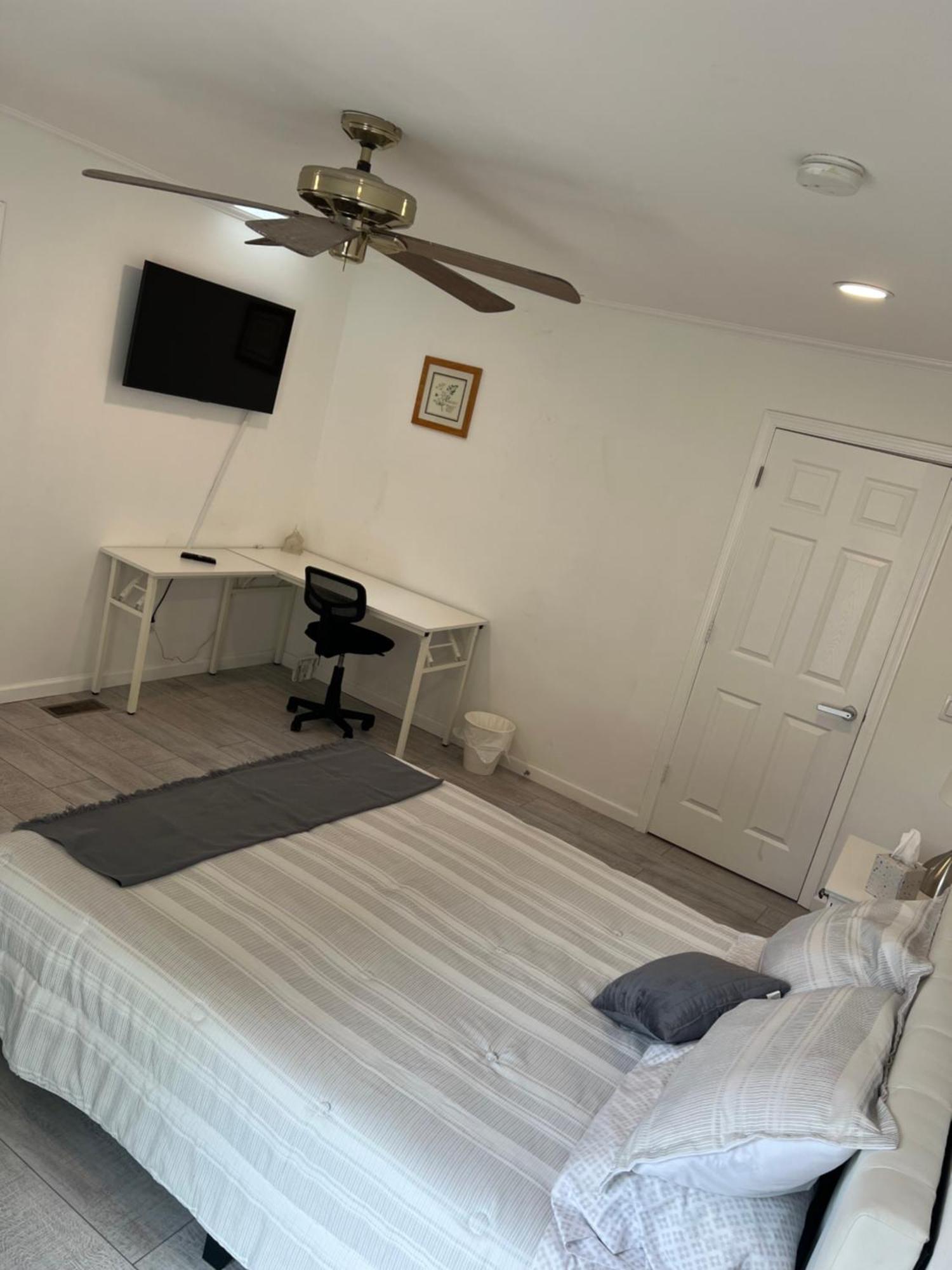 Cozy Private Suite 5 Min From Saint Francis Hospital And Woodland Hills Mall Tulsa Exteriör bild