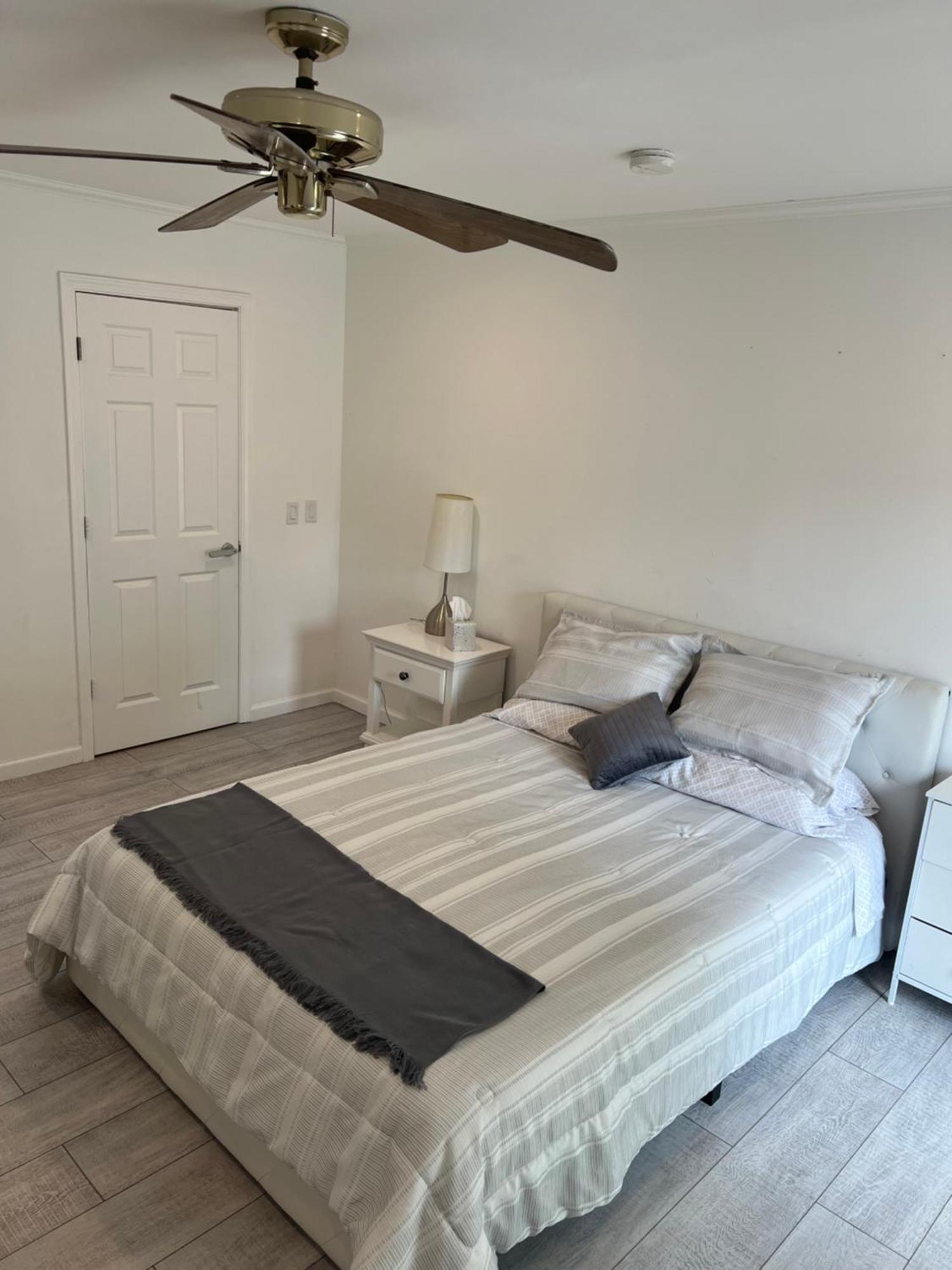 Cozy Private Suite 5 Min From Saint Francis Hospital And Woodland Hills Mall Tulsa Exteriör bild